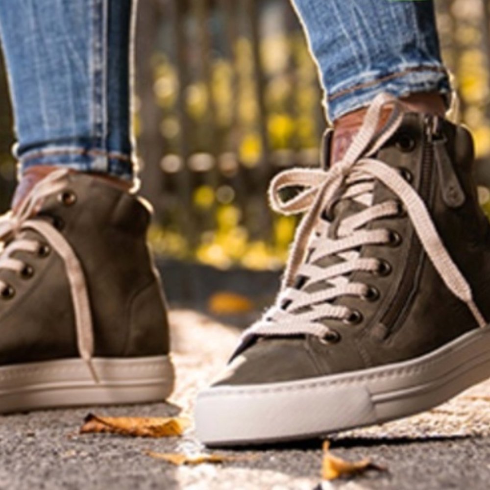 Paul Green Gia lace up zip tennis shoes